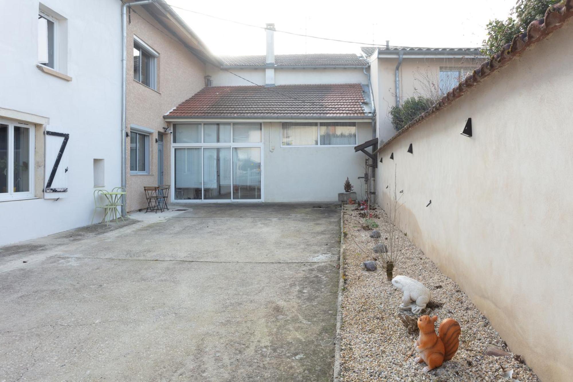 Logement Equipe Saint-Paul-de-Varax Exterior photo